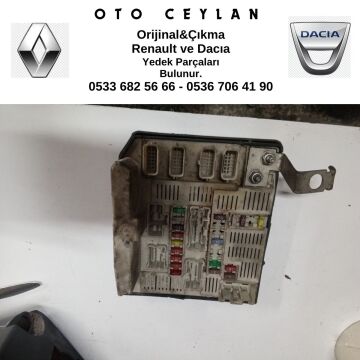 8200481866 MEGAN 2 SİGORTA KUTUSU ÇIKMA